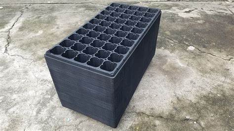 trays